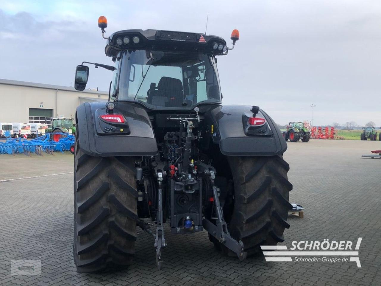Traktor typu Valtra S 324 SMARTTOUCH | FZW | GPS | RÜFA, Gebrauchtmaschine v Ahlerstedt (Obrázek 4)